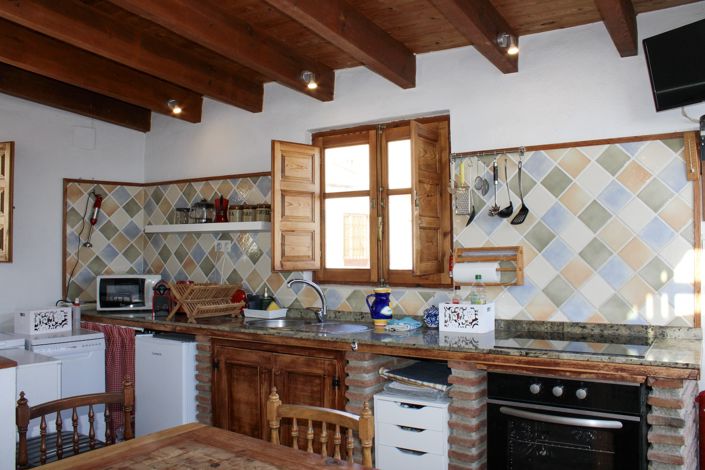 Image No.19-2 Bed Townhouse for sale