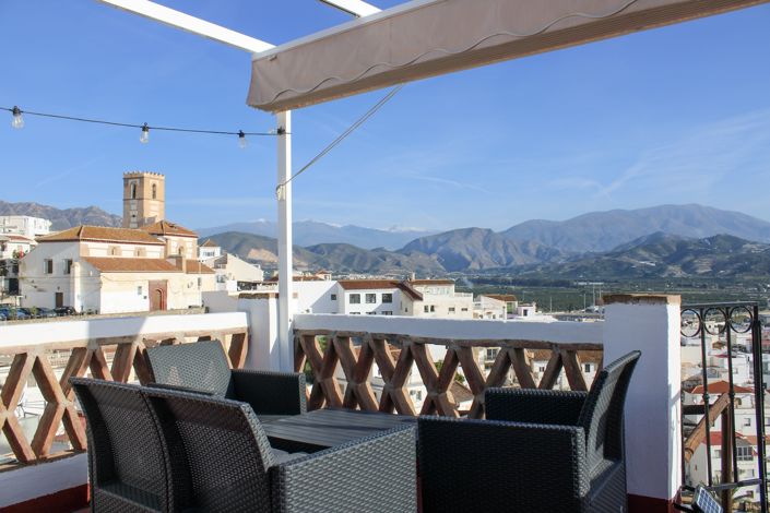 Image No.26-2 Bed Townhouse for sale