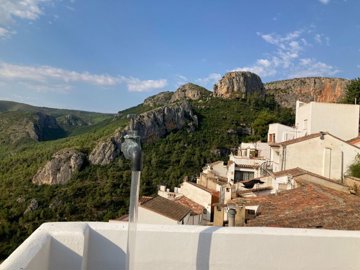 1d654e7a-5e78-40d3-b95d-e05812f172f6