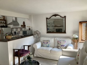 b7df859a-abf1-486a-b21b-96f8d4ea9651