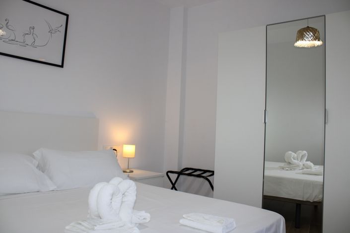 Image No.21-4 Bed Townhouse for sale