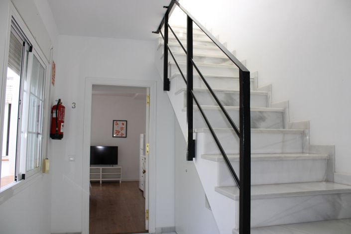 Image No.25-4 Bed Townhouse for sale