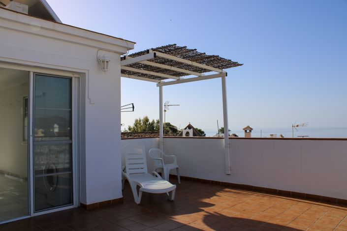 Image No.38-4 Bed Townhouse for sale