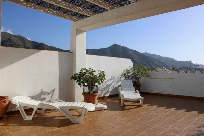 Image No.41-4 Bed Townhouse for sale