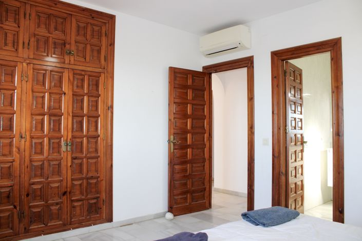 Image No.18-2 Bed Villa for sale