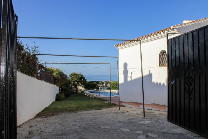 Image No.4-2 Bed Villa for sale