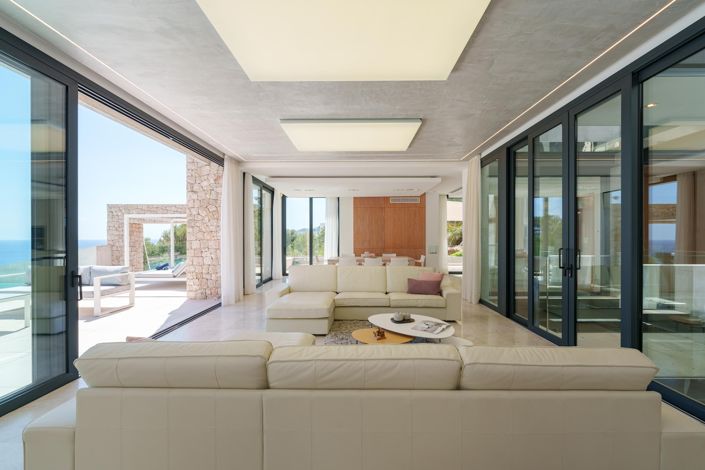 Image No.9-5 Bed Villa for sale