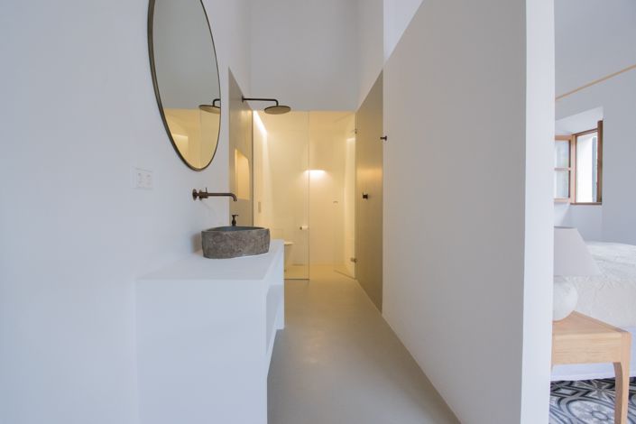 Image No.17-6 Bed Townhouse for sale