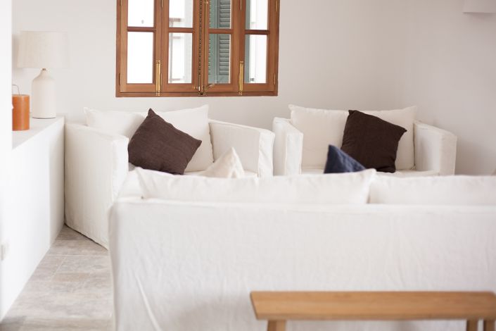 Image No.6-6 Bed Townhouse for sale