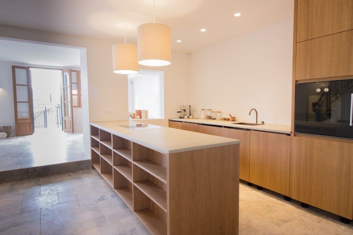 Image No.9-6 Bed Townhouse for sale