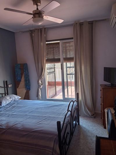 Image No.16-2 Bed Townhouse for sale