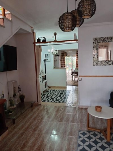 Image No.8-2 Bed Townhouse for sale