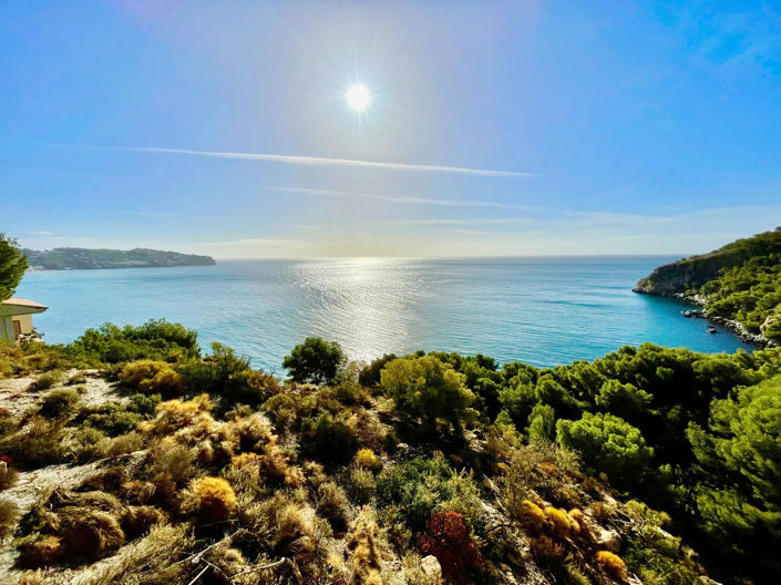 Image No.18-6 Bed Property for sale