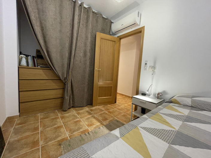 Image No.26-6 Bed Property for sale