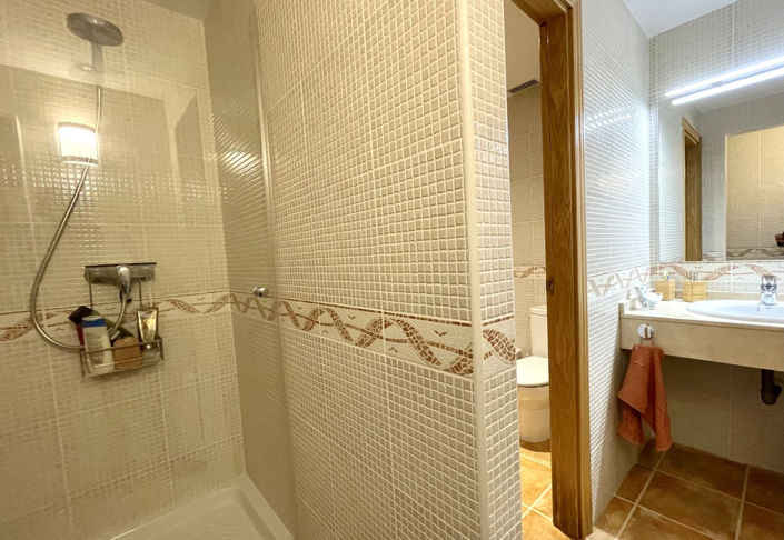 Image No.43-6 Bed Property for sale