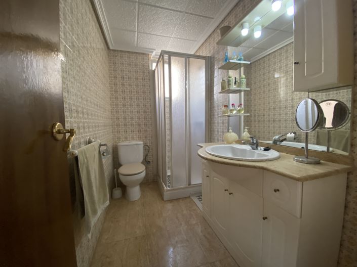 Image No.12-3 Bed Apartment for sale