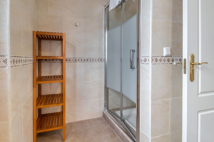 Image No.29-4 Bed Property for sale