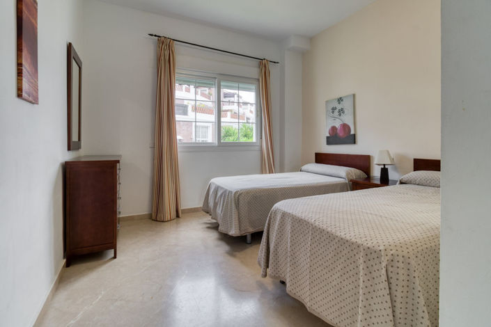 Image No.31-4 Bed Property for sale