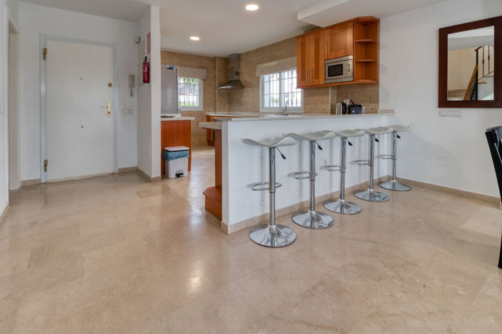 Image No.6-4 Bed Property for sale