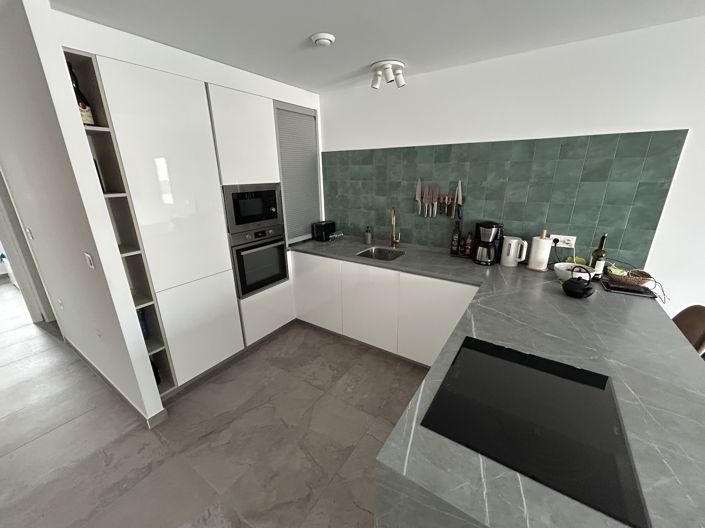 Image No.8-2 Bed Apartment for sale