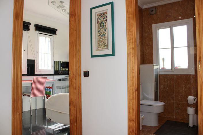 Image No.11-4 Bed Villa for sale