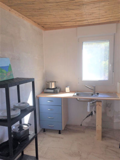 Image No.10-1 Bed Property for sale