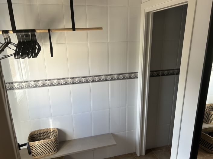 Image No.13-10 Bed Property for sale