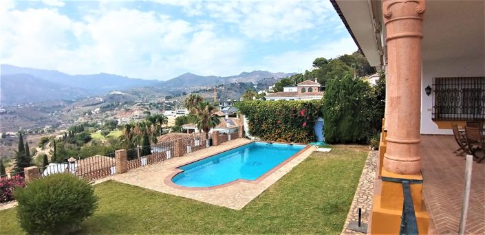 Image No.24-5 Bed House for sale