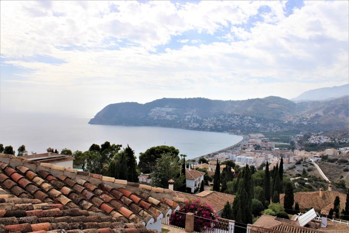 Image No.44-5 Bed House for sale