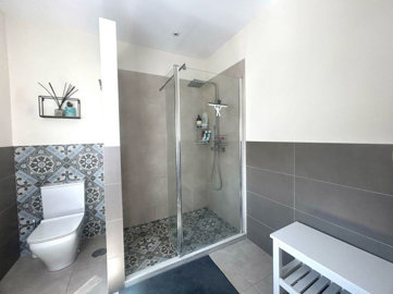 8-e64a9055bba3e77ac8aca3b893cdf8261