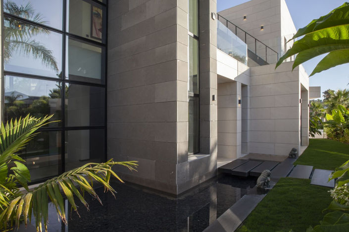 Image No.31-7 Bed House for sale