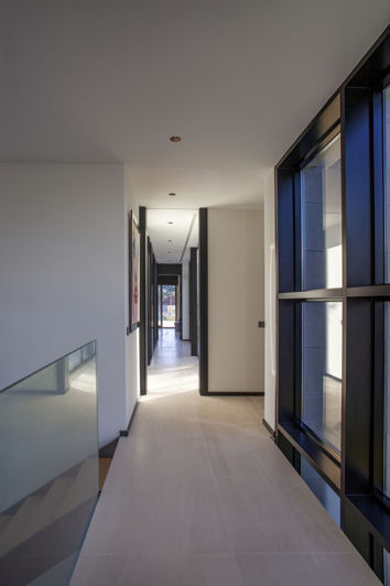 Image No.35-7 Bed House for sale