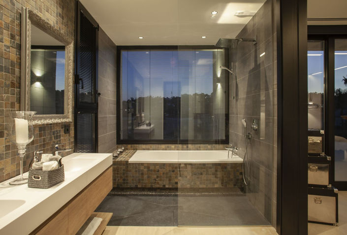 Image No.44-7 Bed House for sale