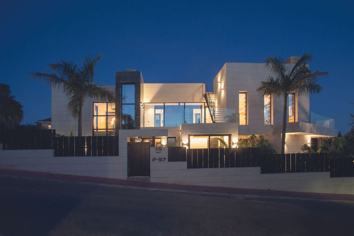 Image No.5-7 Bed House for sale