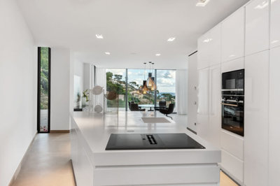 a9817208-9b2f-43de-ad24-08dbad1a5f4boriginal