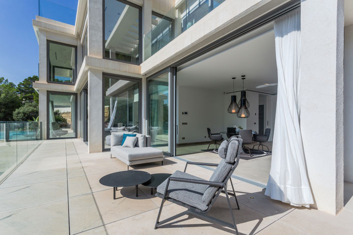 Image No.2-4 Bed Villa for sale