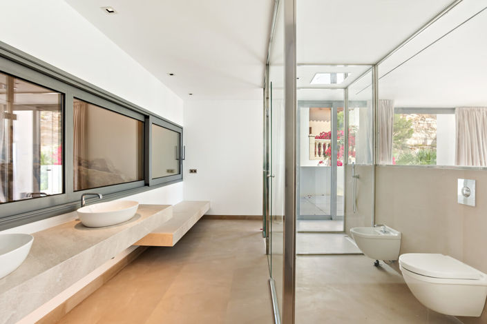 Image No.34-4 Bed Villa for sale