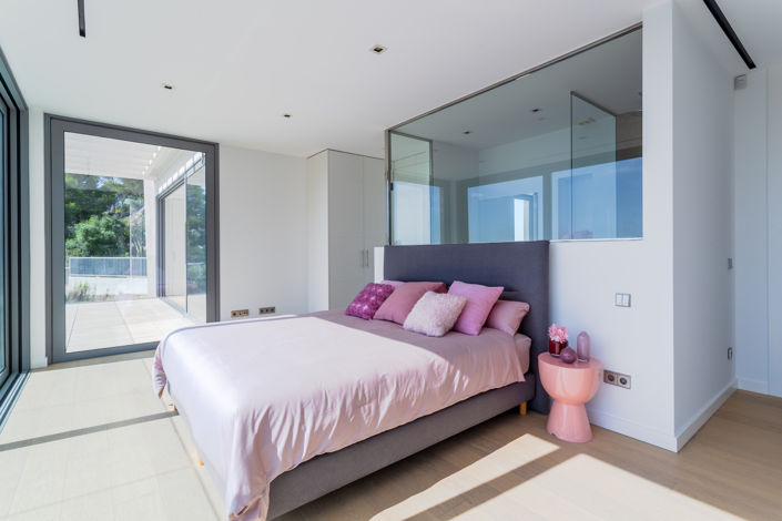 Image No.42-4 Bed Villa for sale