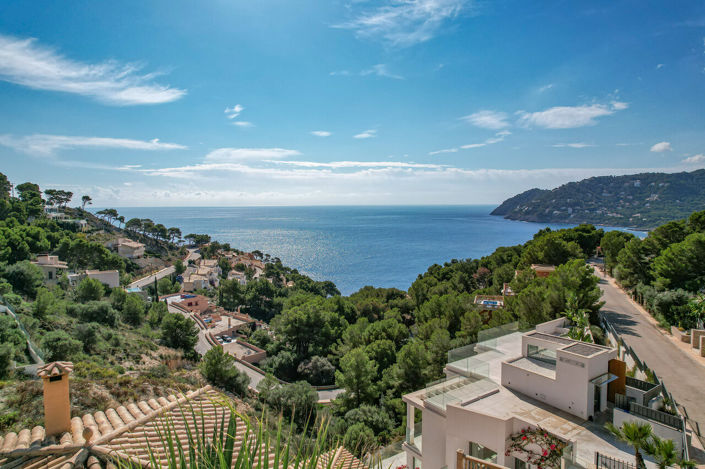 Image No.48-4 Bed Villa for sale