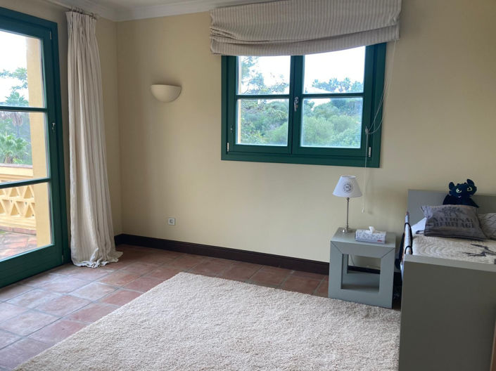 Image No.33-6 Bed House for sale