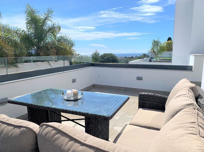 Image No.14-6 Bed House for sale