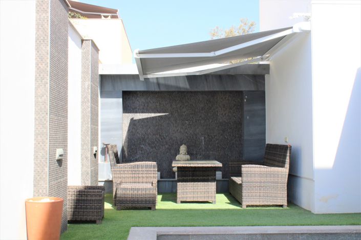 Image No.23-6 Bed House for sale