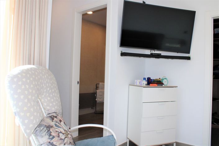 Image No.29-6 Bed House for sale