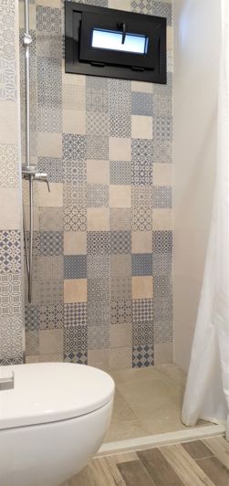 Image No.44-6 Bed House for sale