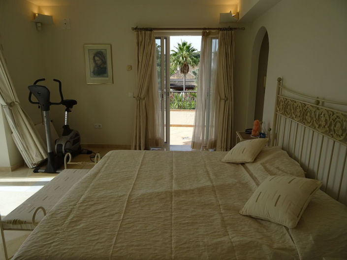 Image No.40-4 Bed Villa for sale