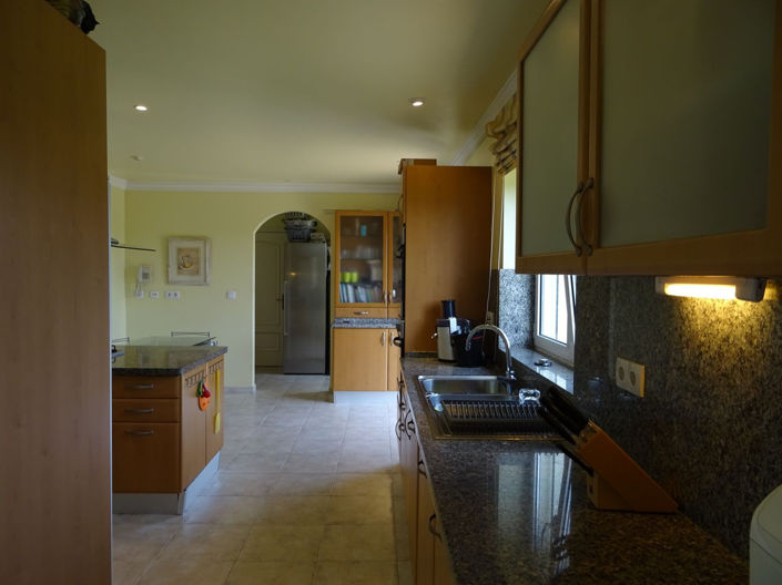 Image No.58-4 Bed Villa for sale