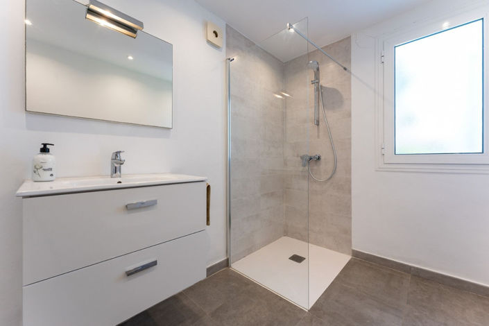 Image No.13-4 Bed House for sale