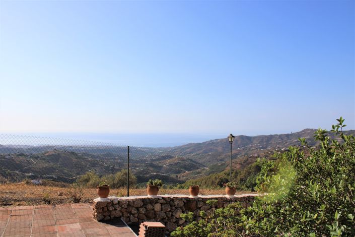 Image No.17-3 Bed House for sale