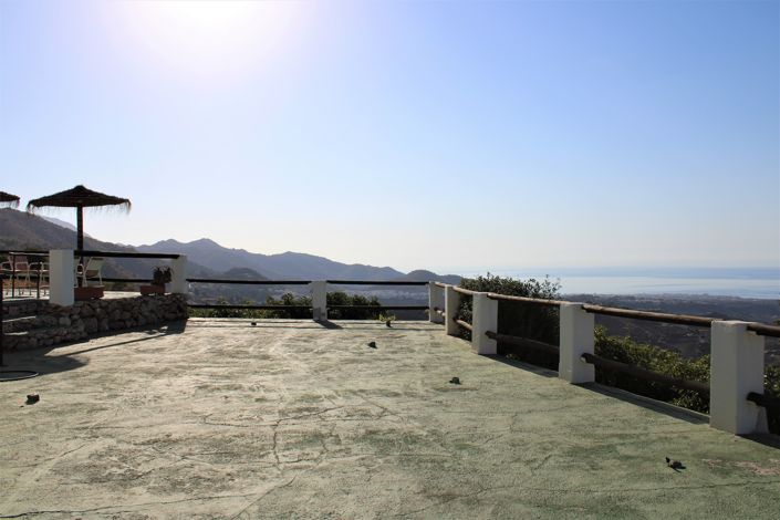 Image No.2-3 Bed House for sale