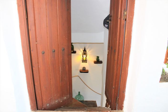 Image No.31-3 Bed House for sale